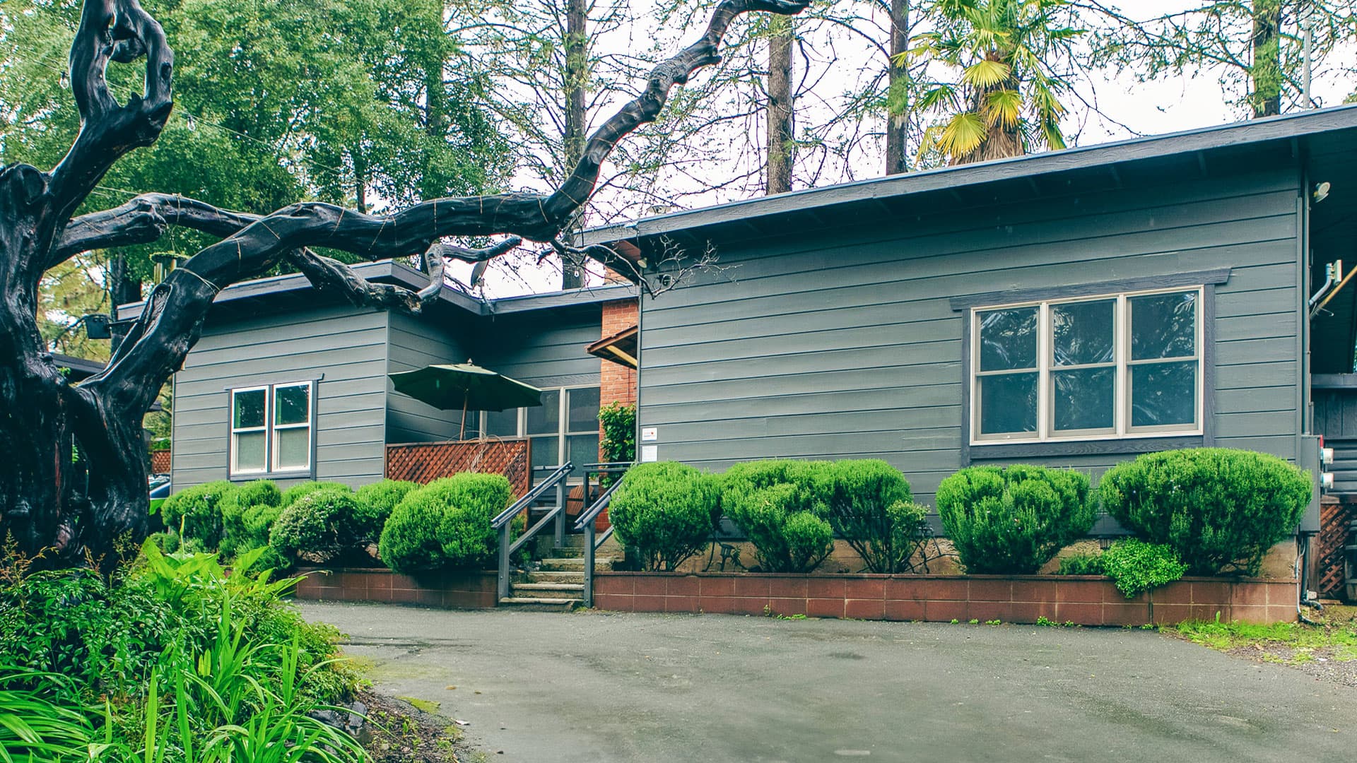 Anderson Valley Inn cottage rental with private patio.